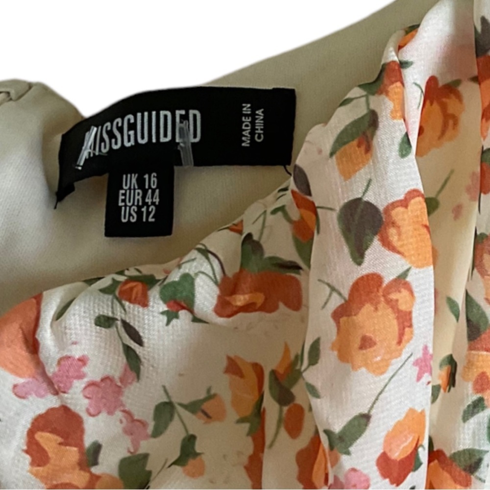 Missguided MilkMaid Long Sleeve Mini Dress in Peach / Cream Floral - Picture 5 of 7